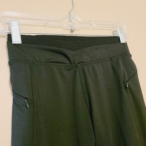 Infinite Performance | High Waist Faux Leather Leg - Picture 5 of 13